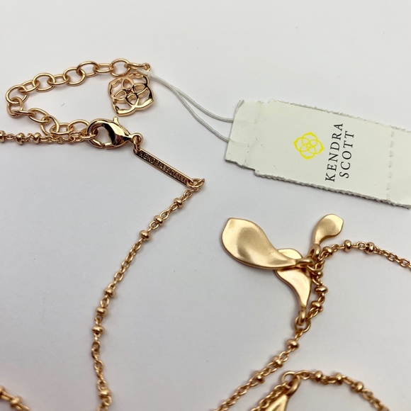 KENDRA SCOTT BELLA LONG NECKLACE IN ROSE GOLD - Picture 5 of 7